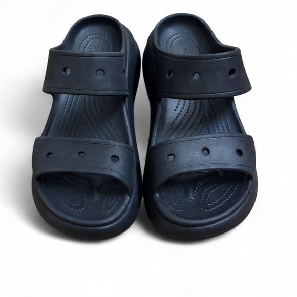 Black Crocs Classic Crush Sandals Women’s 9 Platoform - Picture 2 of 5